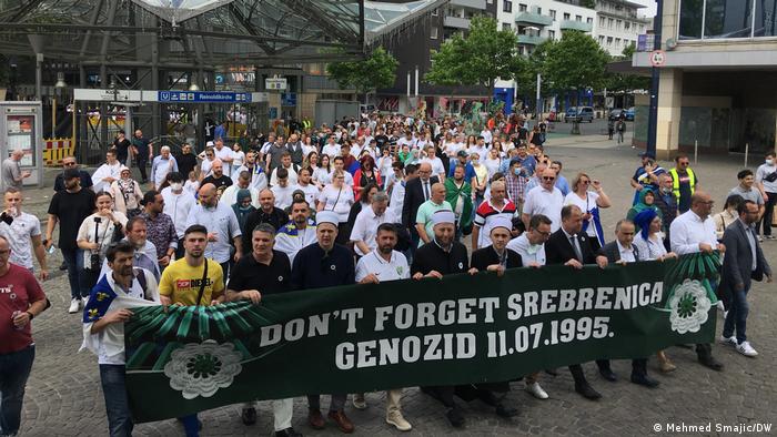 Srebrenitsa soykırımı kurbanları anıldı