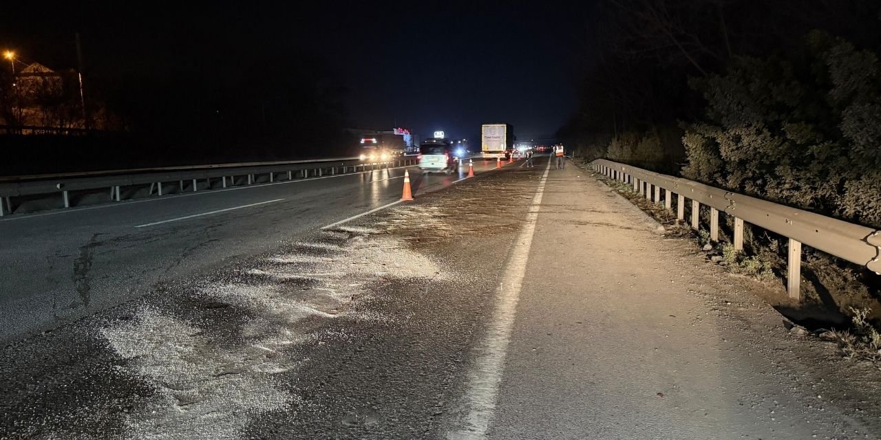 Otoyol'da dehşet: 1 araç çarpıp kaçtı, arkadan gelenler parçaladı