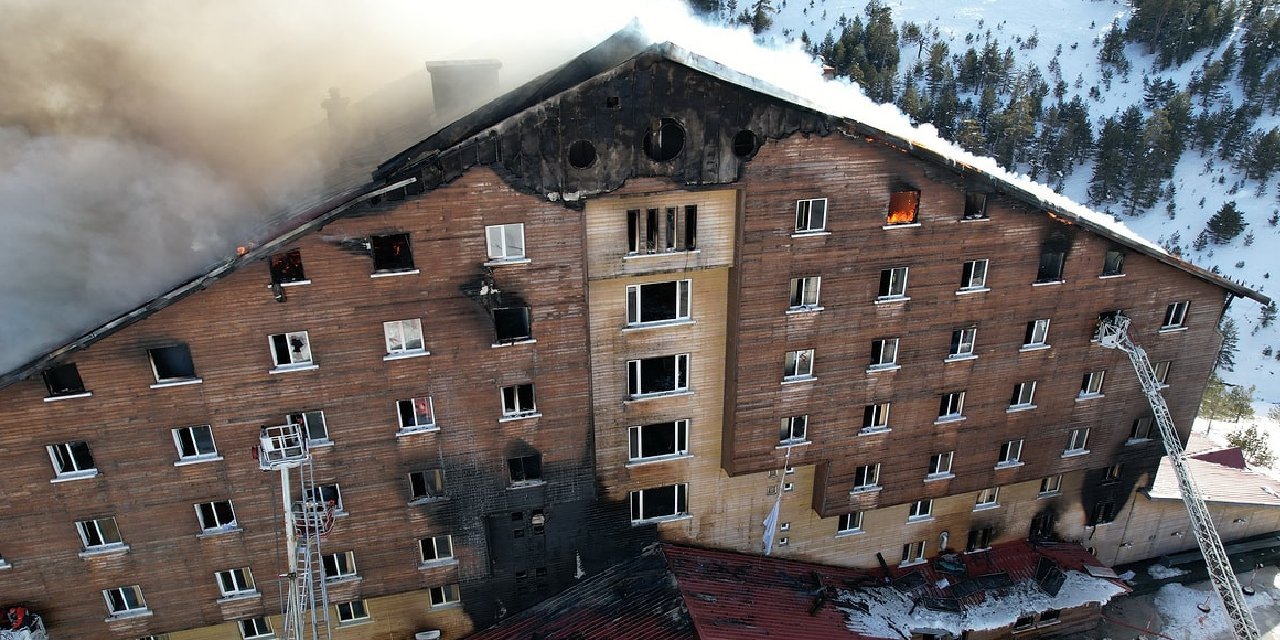 Yangın çıkan Grand Kartal Otel'in Google yorumları silinmiş