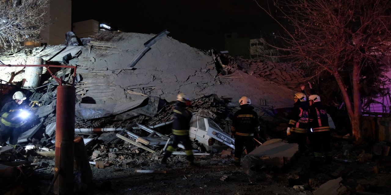 Konya'da bina çöktü: Arama kurtarma çalışması başlatıldı