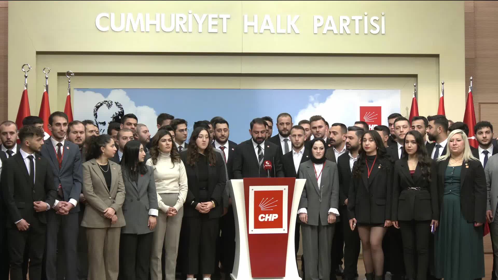 CHP’li gençlik kolları başkanları: Zorbalığa karşı geri adım atmayacağız