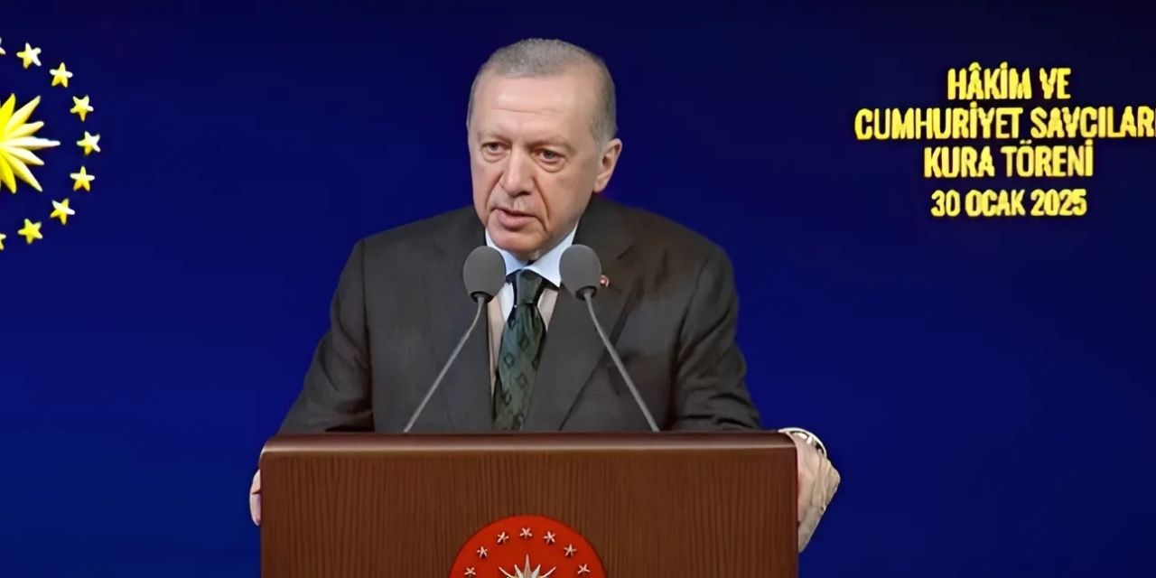 Erdoğan: Hukuk dışında siyaset ve gazetecilik yapmak istiyorlar