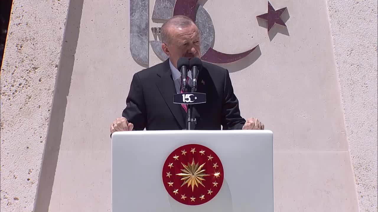 Erdoğan: Kimsenin milletin verdiği şanlı mücadeleyi önemsizleştirmeye hakkı yok