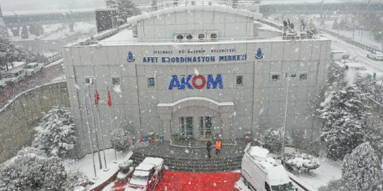 AKOM'dan İstanbul'a uyarı: Saat verildi, yoğun kar yağışı bekleniyor