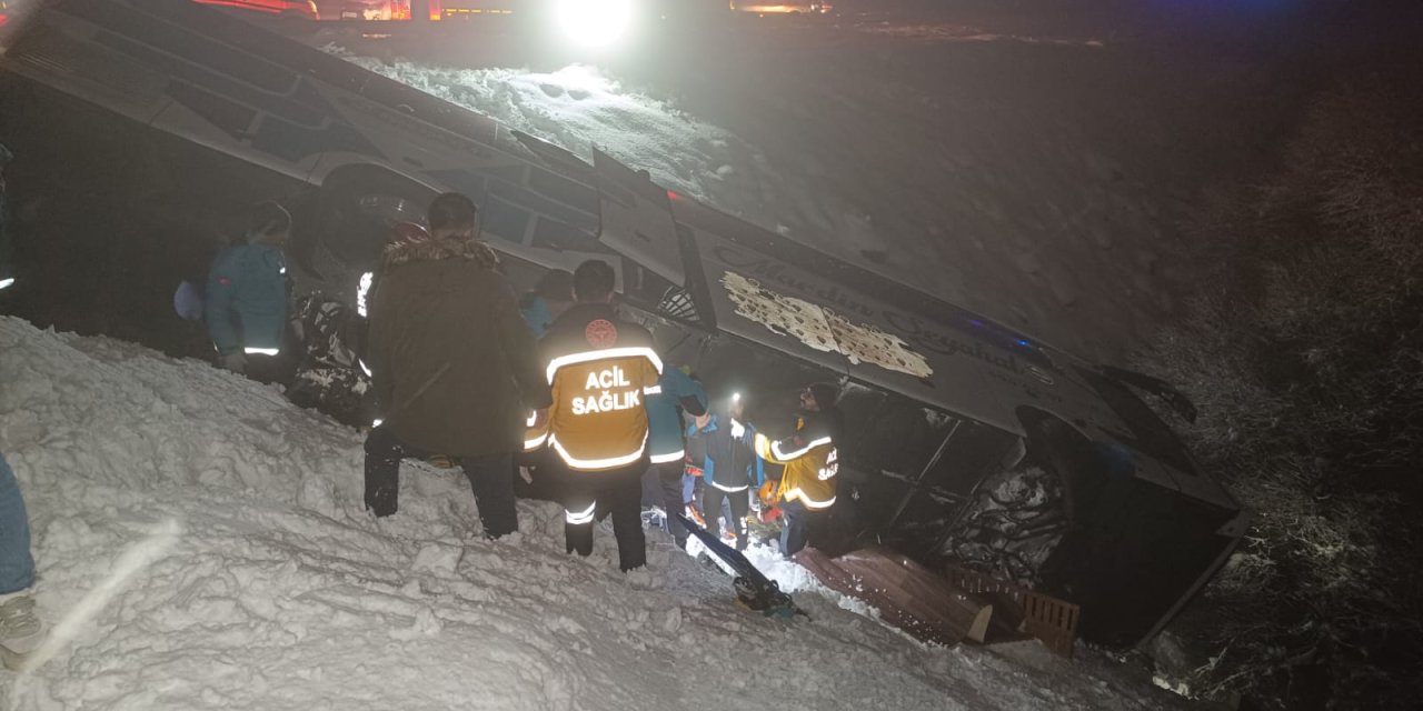 Diyarbakır-Bingöl yolunda yolcu otobüsü devrildi: 5 ölü, 31 yaralı