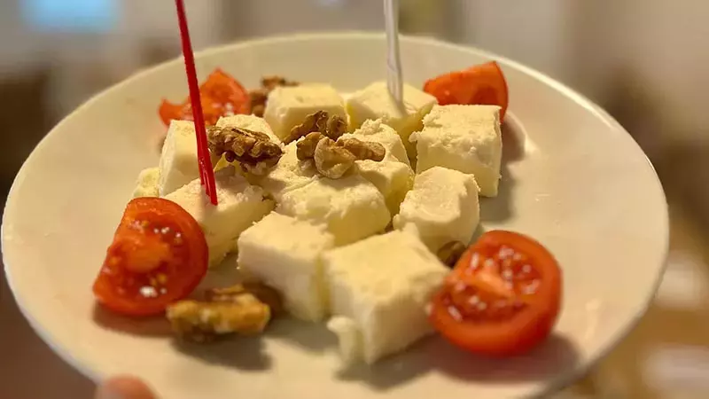 Markayı hepimiz biliyoruz... Süt devine 'hileli peynir' cezası