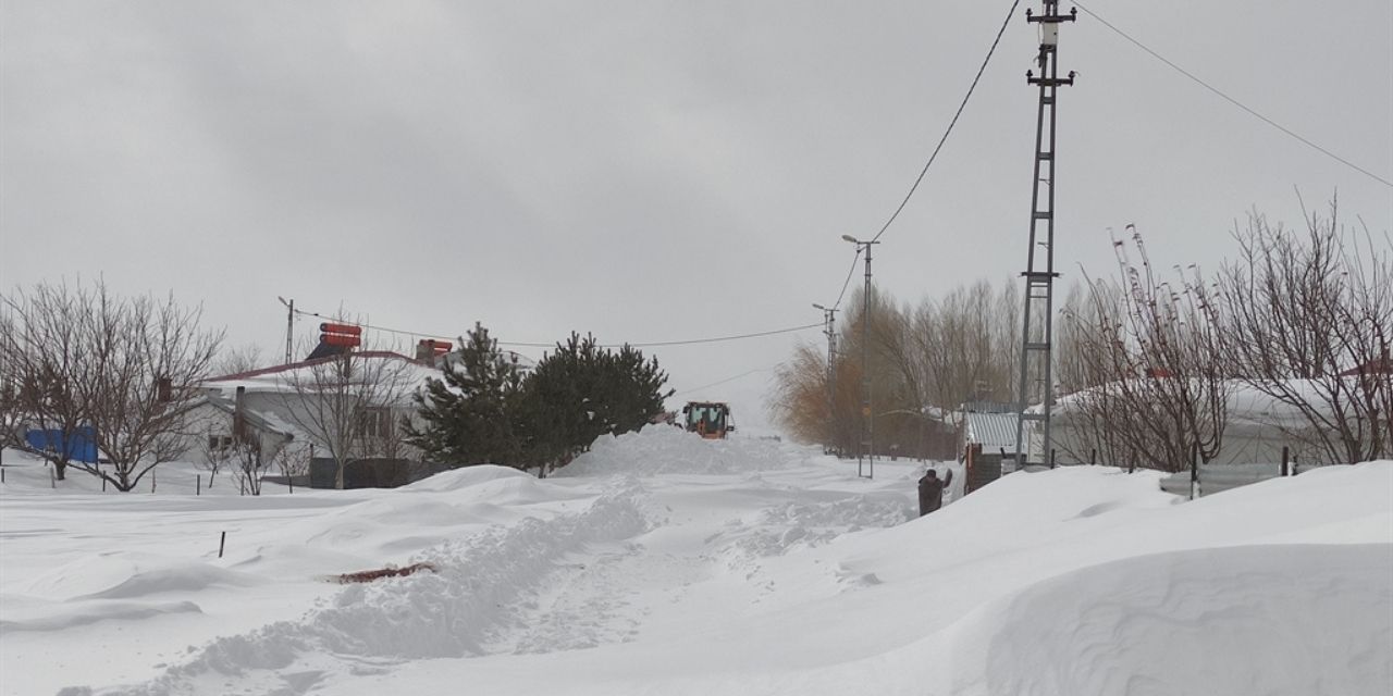 Kar etkisini sürdürüyor: Çok sayıda kentte okullar tatil