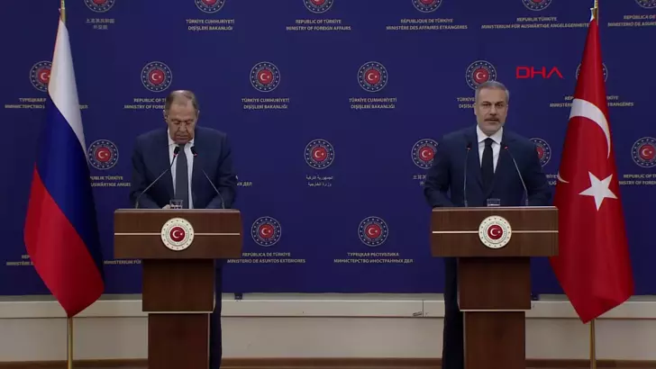 Lavrov: ABD ile görüşmeleri sürdüreceğiz