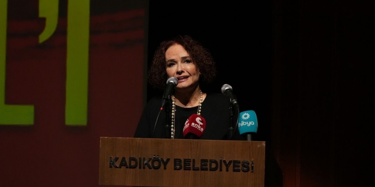 Sanatçı Müjde Ar, trafik kazası geçirdi