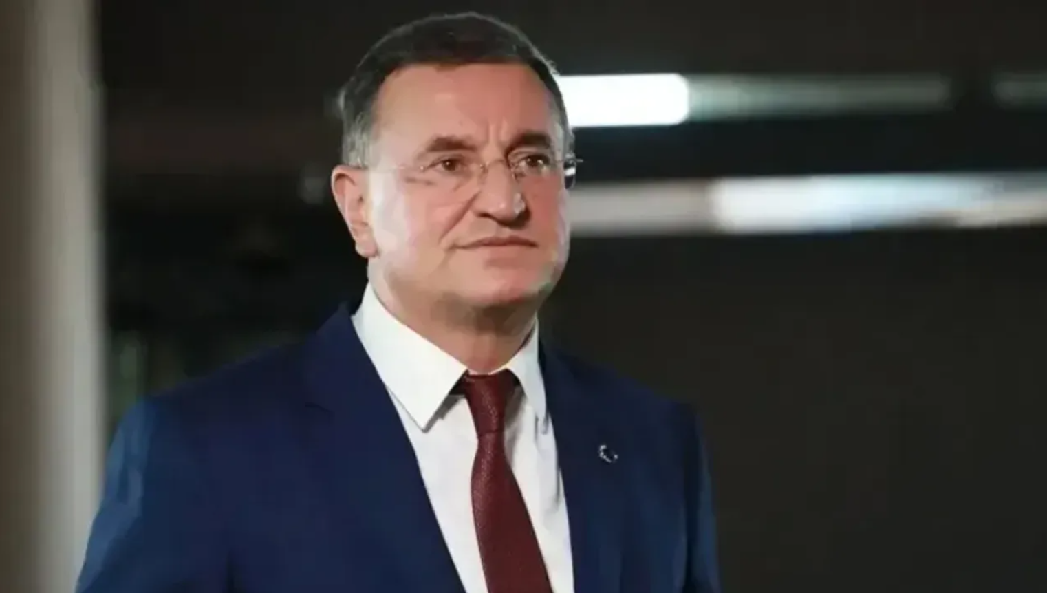 "Kurultay şaibeli" diyerek CHP’ye dava açan Lütfü Savaş’ın yeni iş adresi!