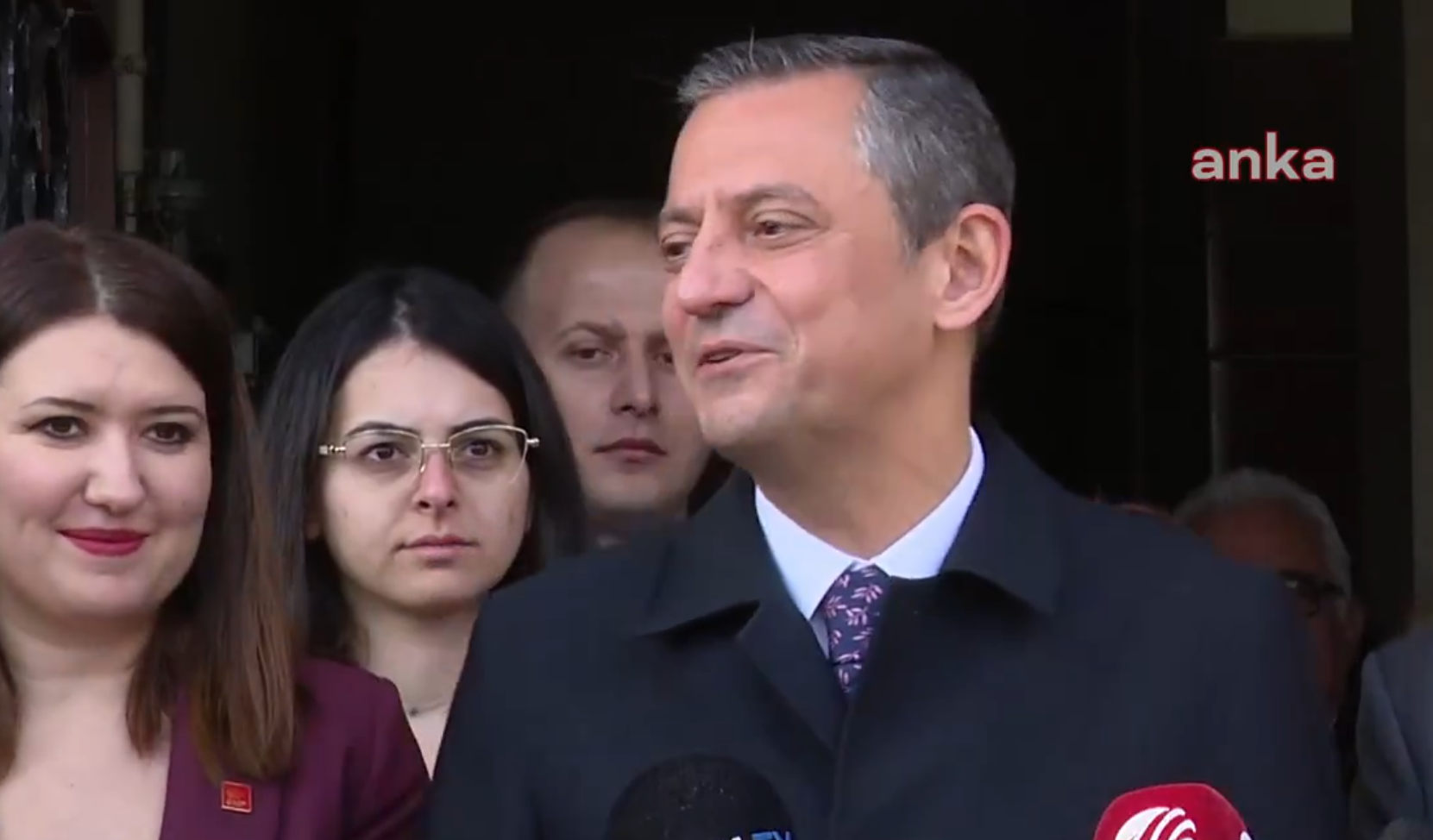 Özgür Özel’den Lütfü Savaş sorusuna çarpıcı yanıt