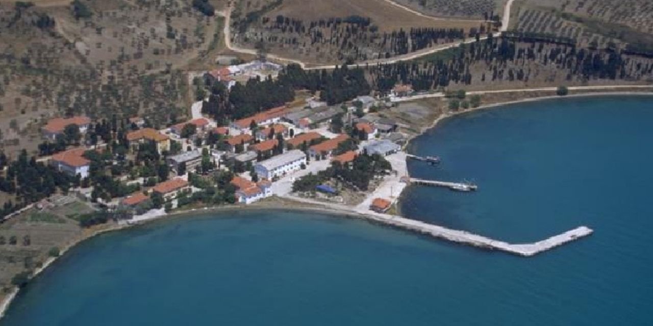 7 kişilik heyet İmralı'da: Öcalan'dan tarihi çağrı bekleniyor