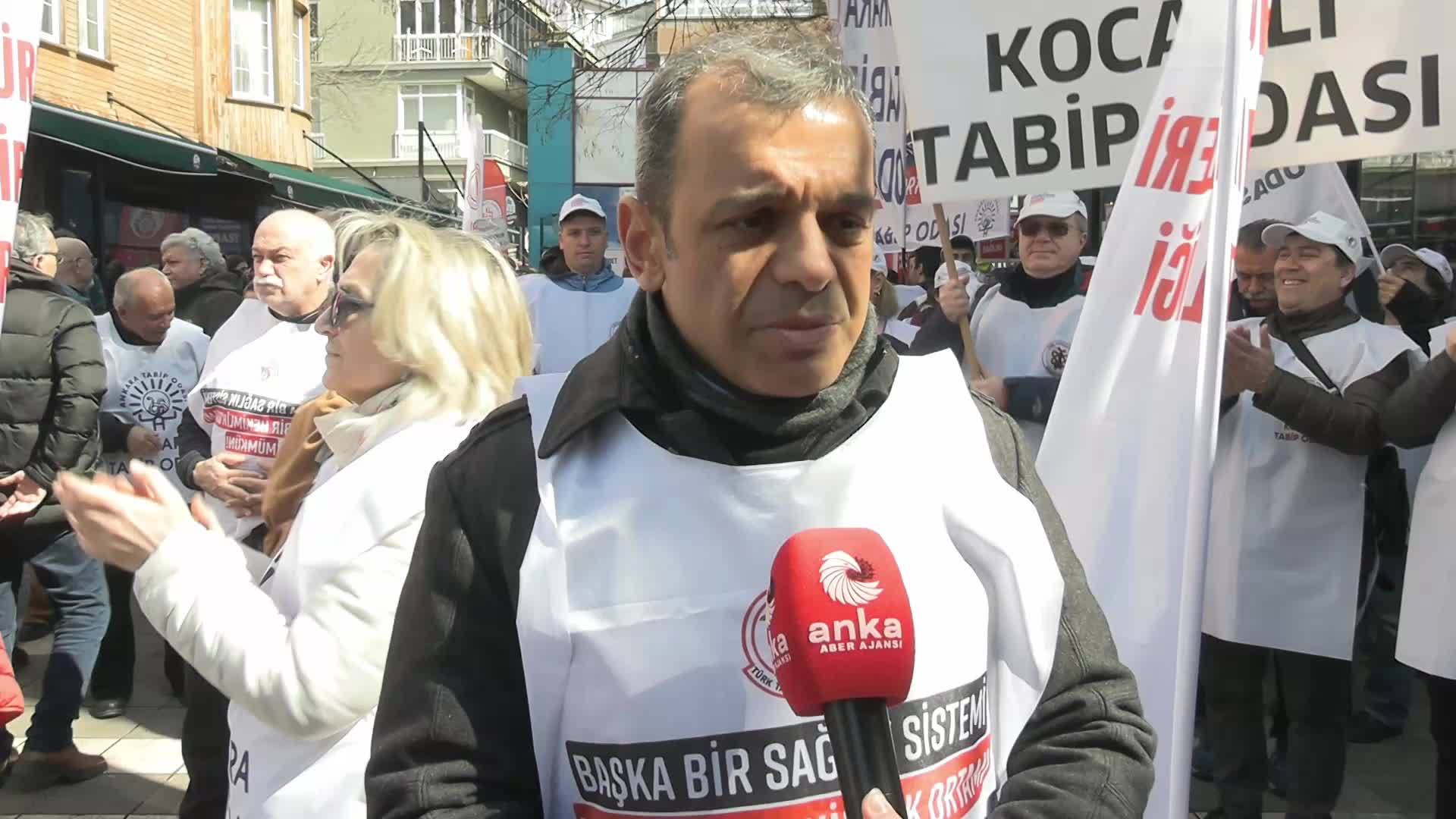 İstanbul'dan yola çıkan hekimler Ankara'da: Başka Bir Sağlık Sistemi Mümkün