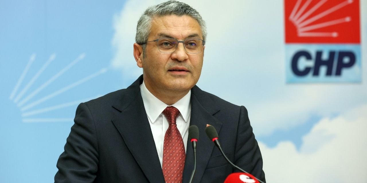 Adnan Beker CHP'ye katılacak iddiası | Oğuz Kaan Salıcı: CHP rozeti işportaya düşürülemez