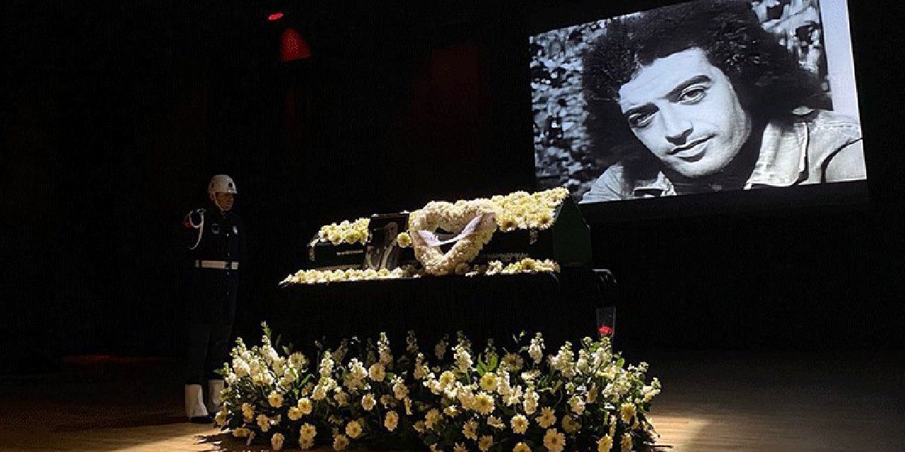 Edip Akbayram son yolculuğuna uğurlandı