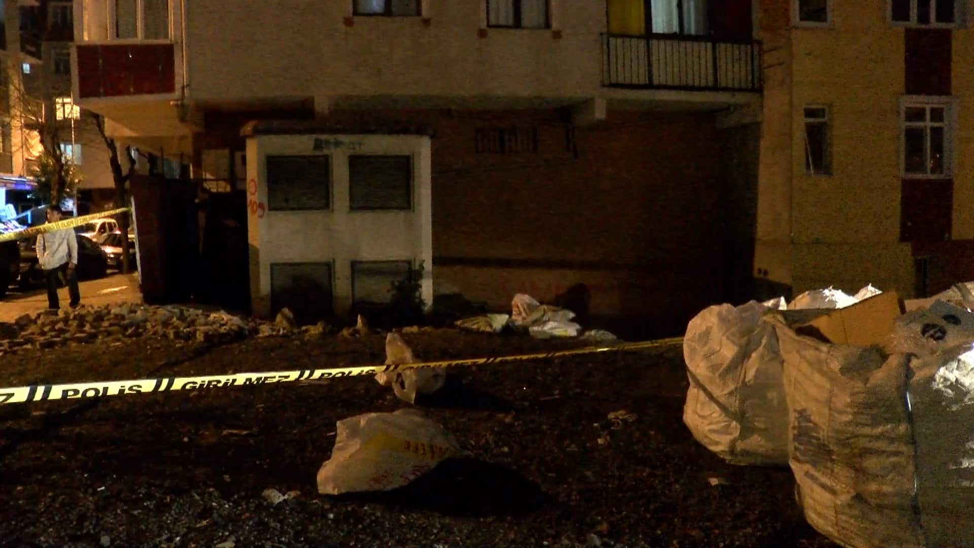 Güngören'de boş arazide ölü bebek bulundu