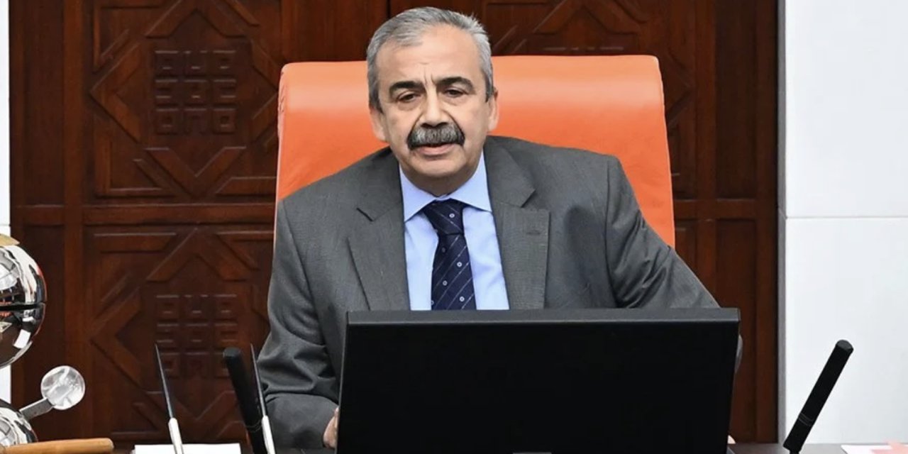 AKP’li vekiller bilgi aldı: DEM Parti vekilleri iktidar kulisinde