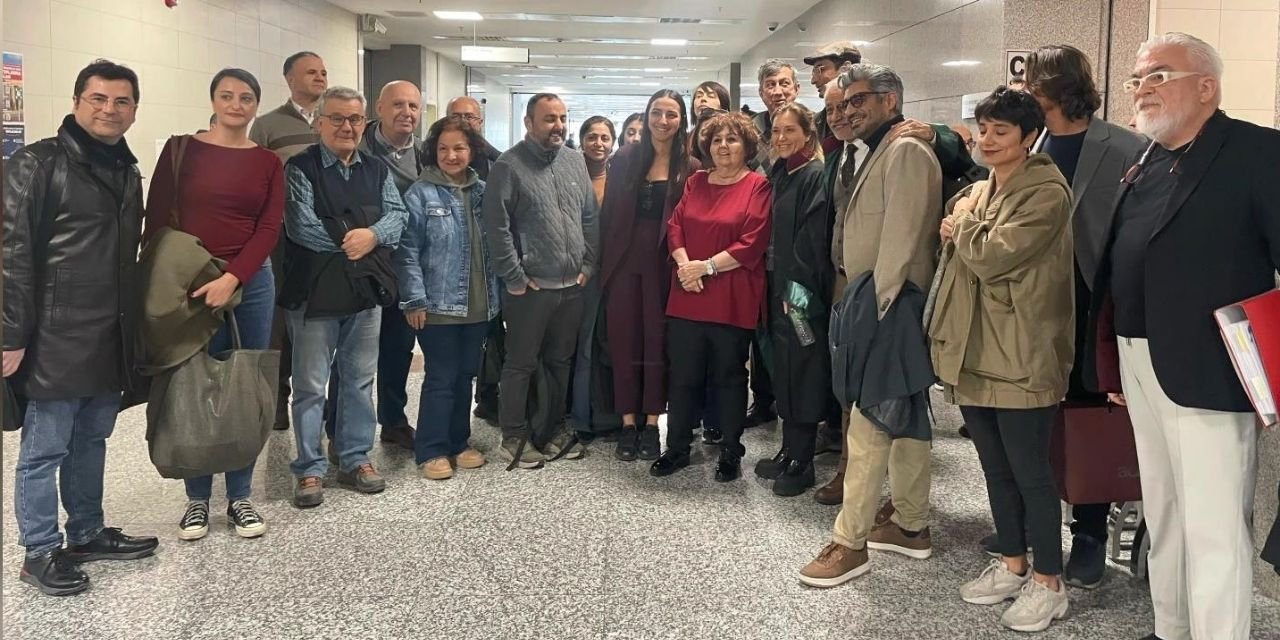 Ayşenur Arslan, "Terör örgütü propagandası"ndan yargılanıyor: Duruşma ertelendi