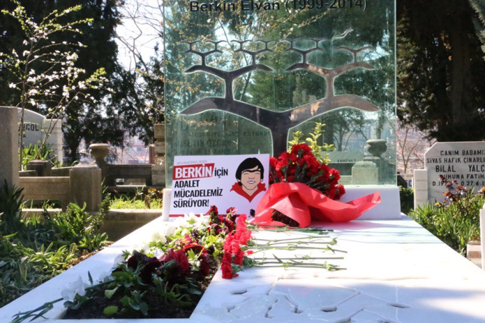 Berkin Elvan, ölümünün 11. yılında mezarı başında anıldı