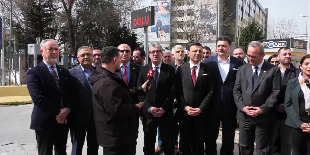 CHP'li Günaydın Emniyet önünden seslendi: 'Siyaseti mertçe yapın'