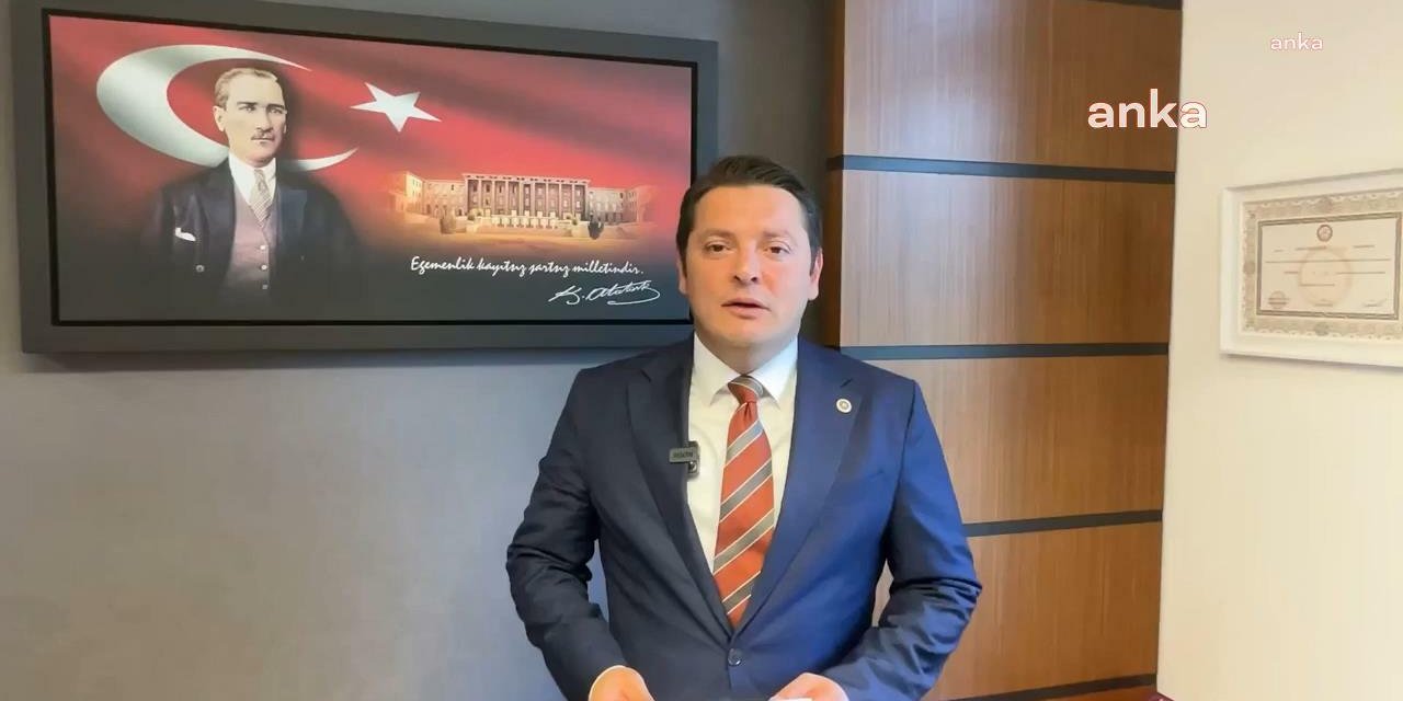 Özer'den diploma tepkisi: Hukuku talimata göre eğmek rektörlüğe yakışmaz
