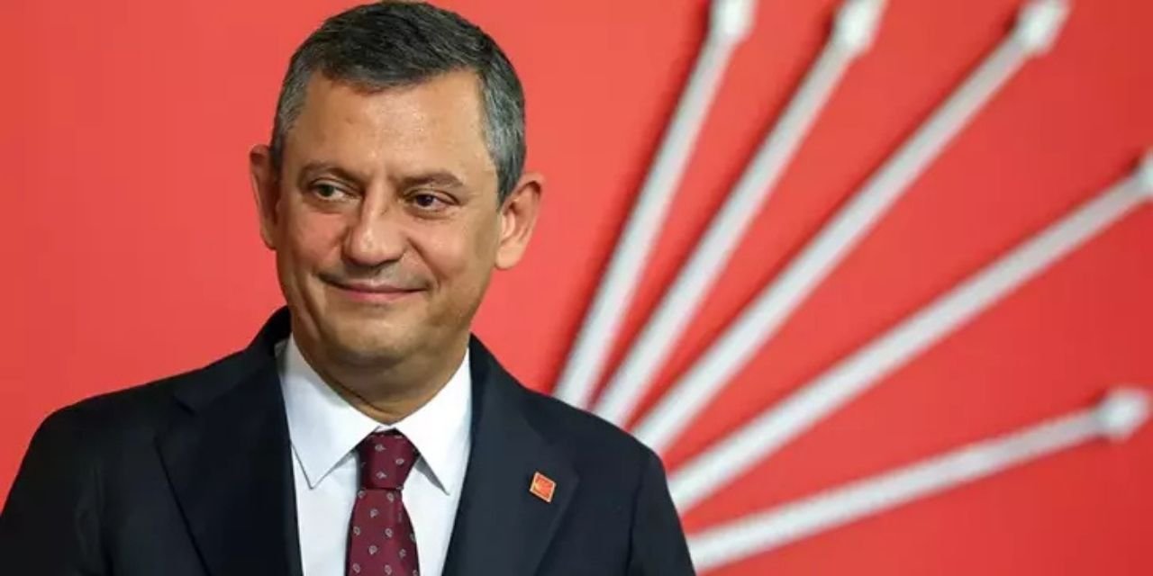 CHP lideri Özgür Özel'e "Seyyar giyotin" cezası