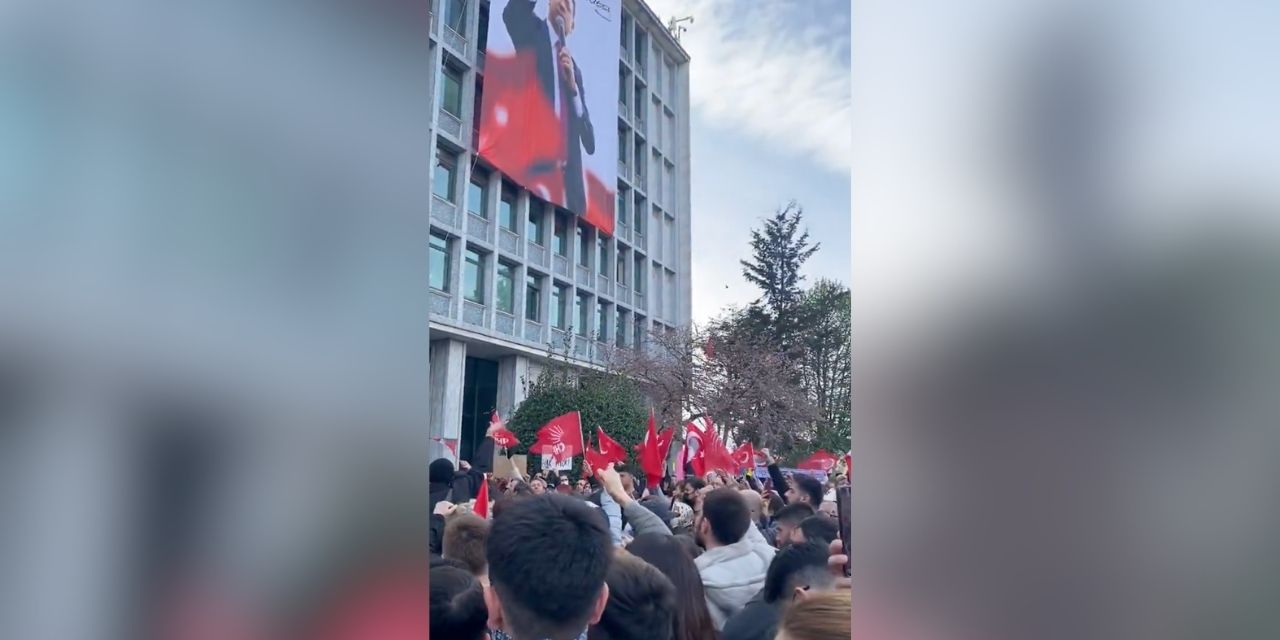 Halk Saraçhane'de toplanmaya başladı