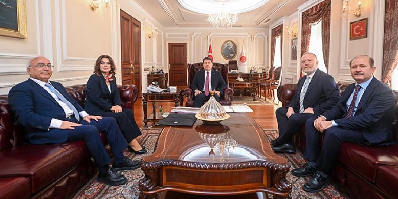 DEM Parti heyeti ile Adalet Bakanı görüşmesi sona erdi: 'Öcalan'ın koşulları en önemli başlık'