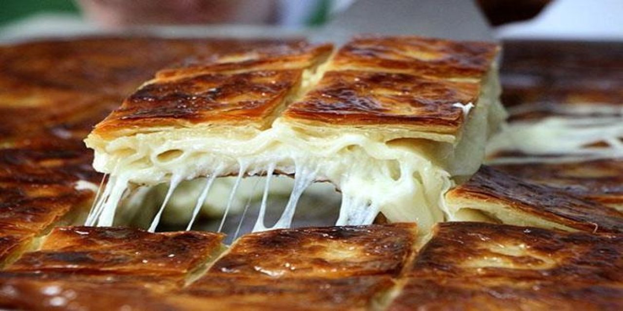 Börekçilerin börek pişirirken uyguladığı 4 tüyo! Lezzeti iki kat artıyor