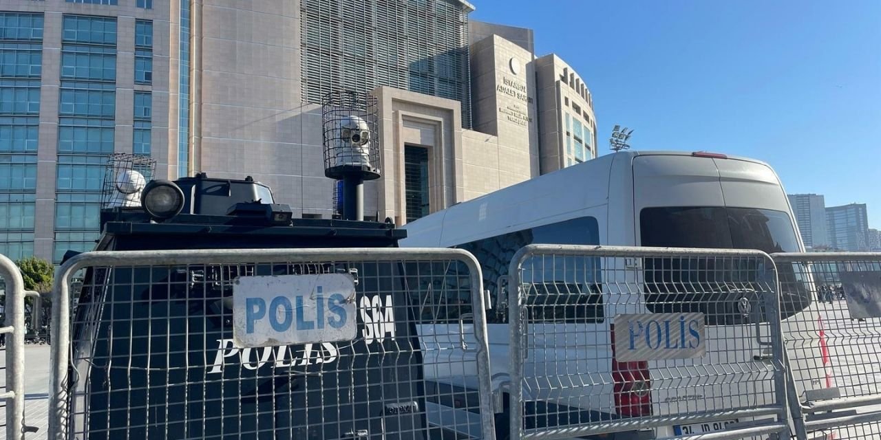 İBB soruşturmasında gözaltına alınan otel müdürlerine yurtdışı çıkış yasağı