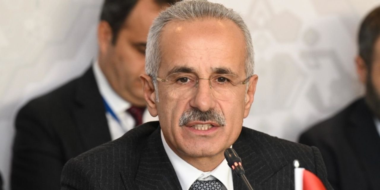 Bakanlar birbirini yalanladı... Bakan Uraloğlu: 'Kanal İstanbul projesinden asla vazgeçmedik, yapacağız'