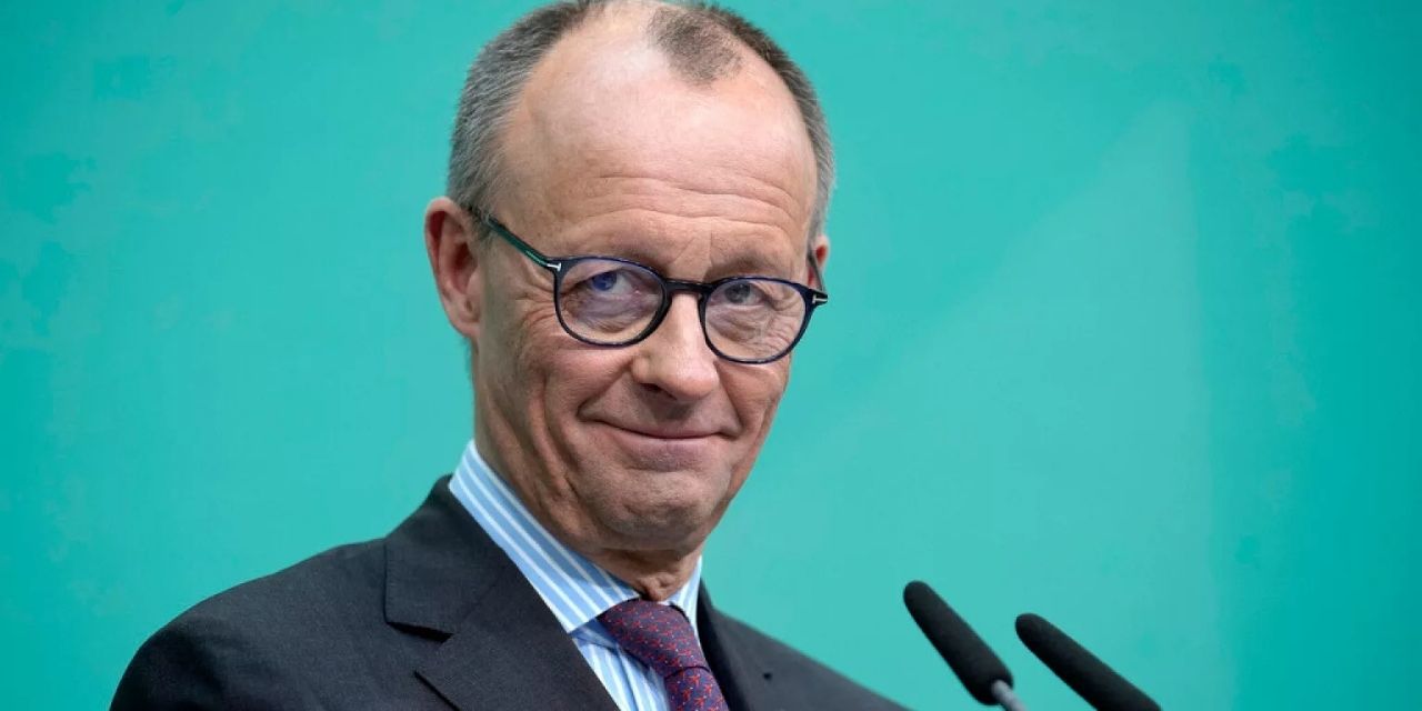 Almanya'daki Suriyeliler için Şara ile temas kurulacak