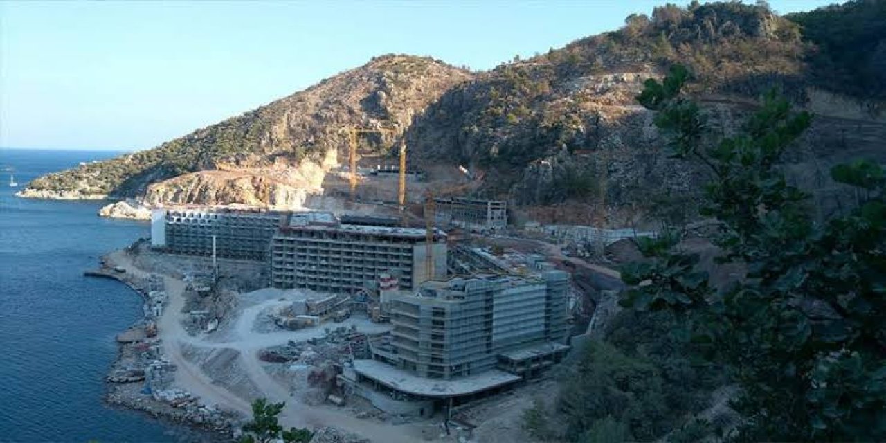 Sinpaş'ın inşaatına ruhsat vermişti: CHP'den ihraç edildiği ileri sürülen eski başkandan şiirli yanıt