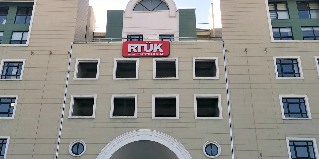 RTÜK'ten Özgür Özel'e saldırıyı haberleştiren kanallara ceza