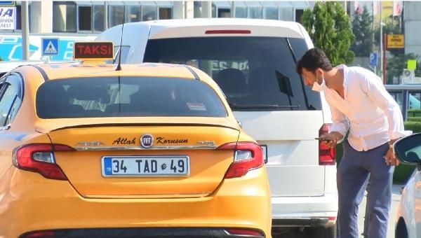 İBB'yle havalimanı taksicileri anlaştı: Askıya alınan 400 taksi ruhsatı aktif hale getirildi