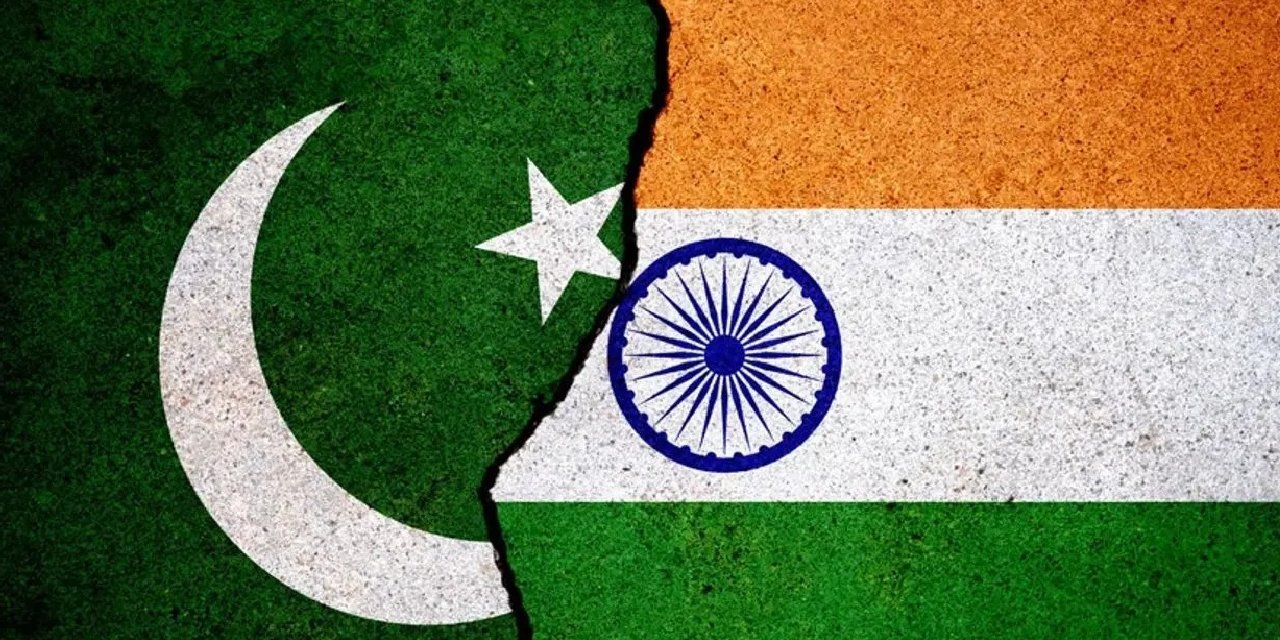 Pakistan ve Hindistan anlaştı: Askerler pozisyonlarına geri çekilecek