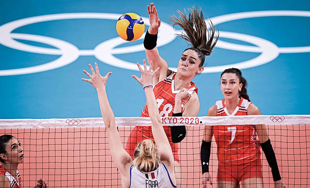 A Milli Kadın Voleybol Takımı ilk yenilgisini aldı, 3. maç 29 Temmuz'da