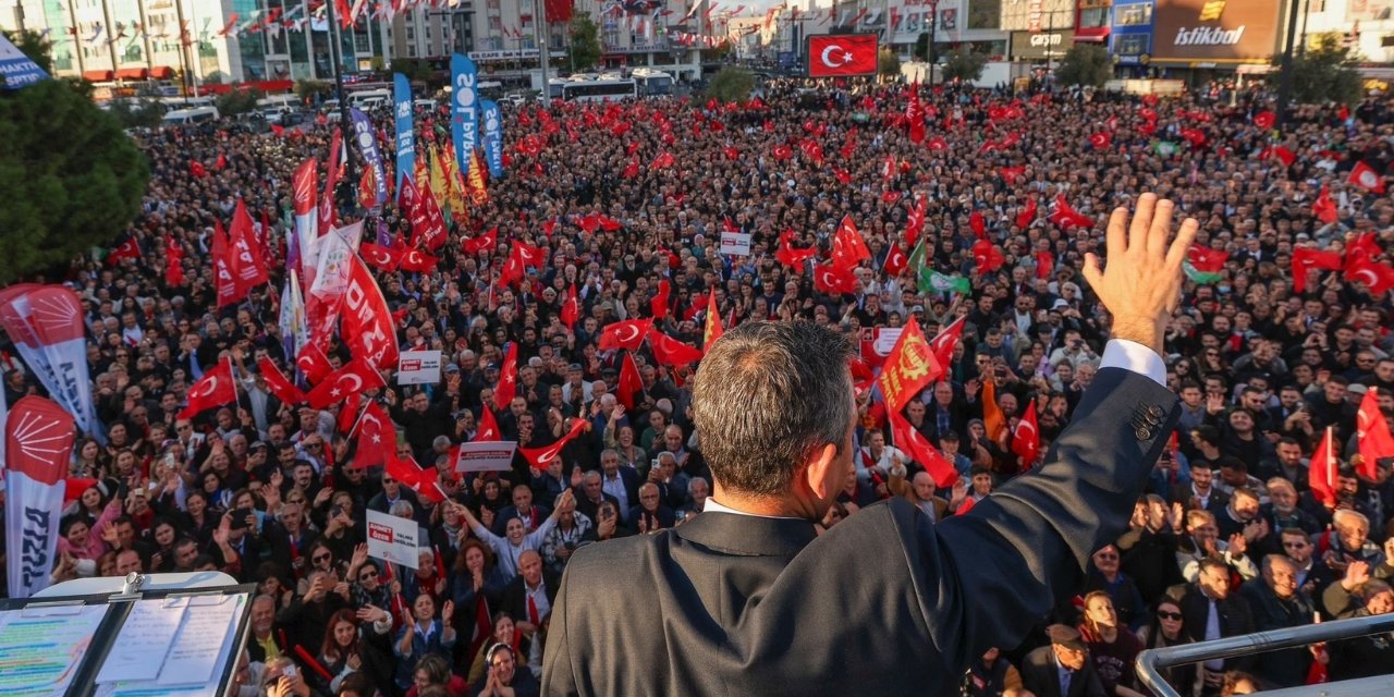 CHP’nin Bursa mitingi için afiş verme talebi reddedildi