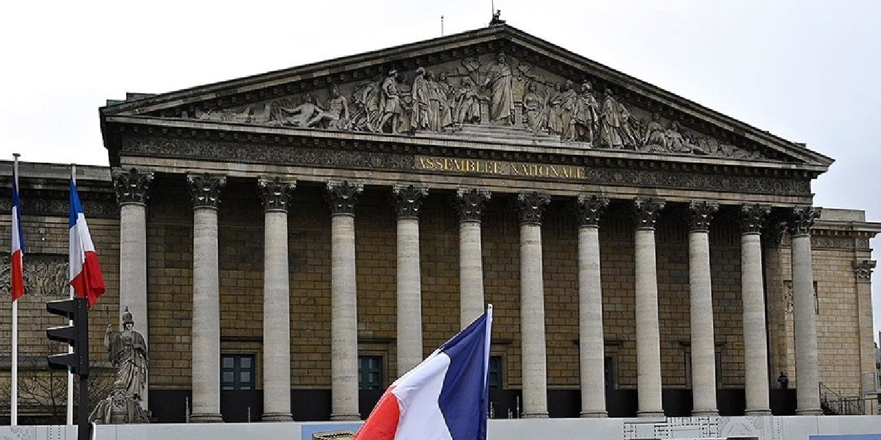 Fransız Meclisi ‘ölmeye yardım’ yasa tasarısını kabul etti
