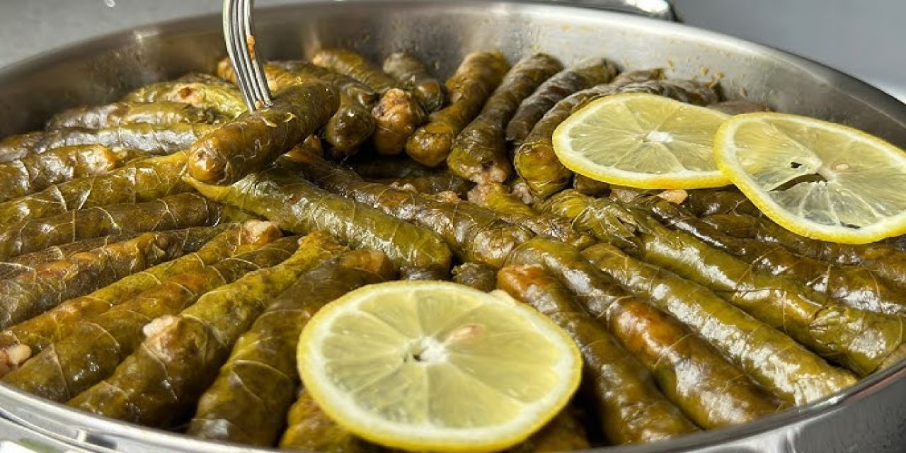 Sarma Yapmanın İncelikleri: Doğru Pişiren Lezzetine Doyamayacak!