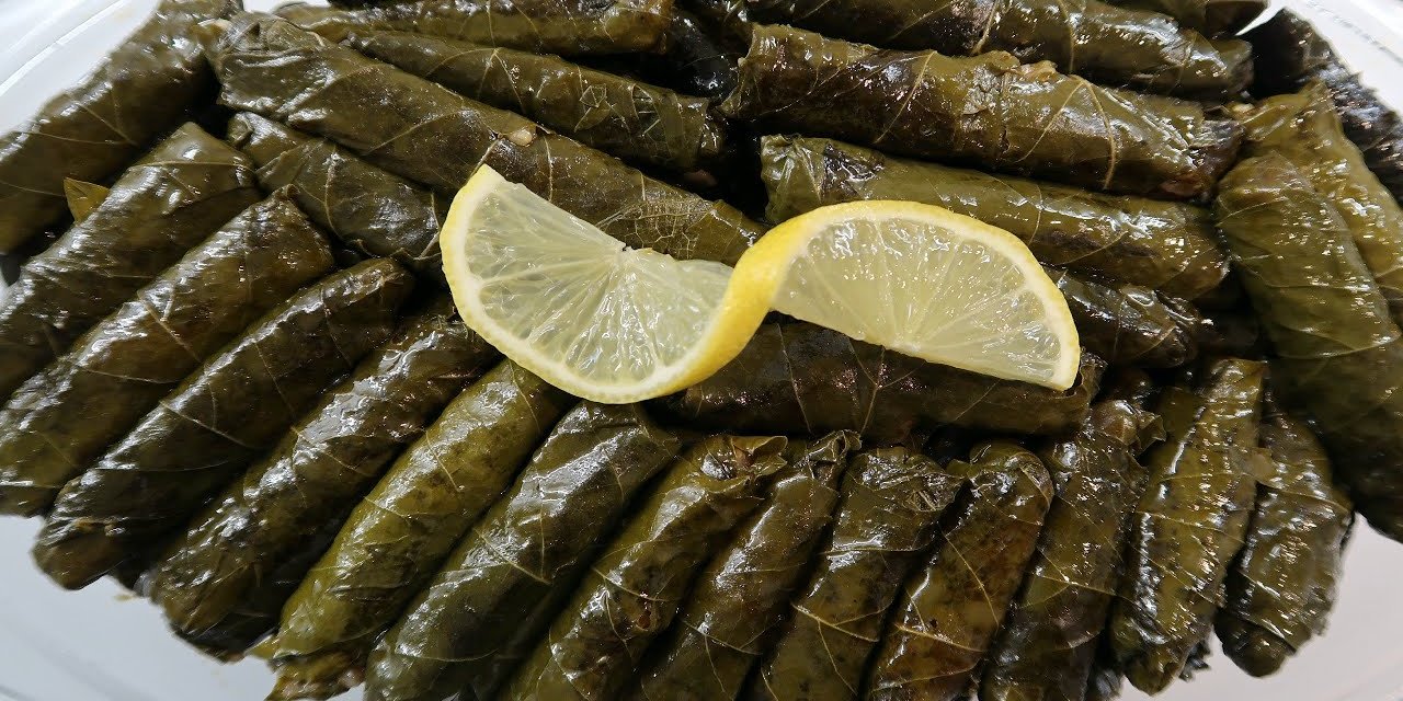 Yaprak Sarmayı Tencere Yerine Fırında Pişirmenin O Bilinmeyen Sırrı!