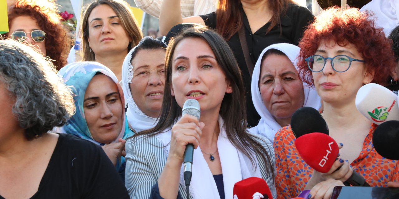 Hatimoğulları: Barışı kadın diliyle daha güçlü haykırmak için bir aradayız