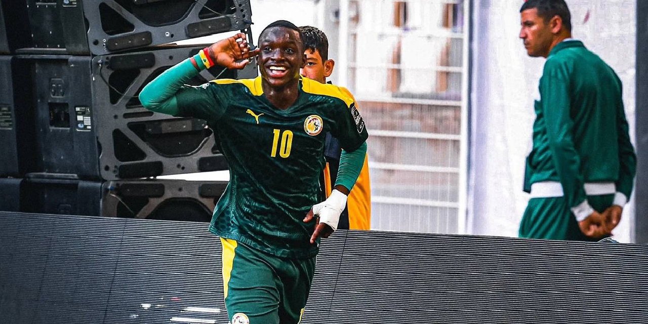 Fenerbahçe ilk transferini İstanbul'a getirdi