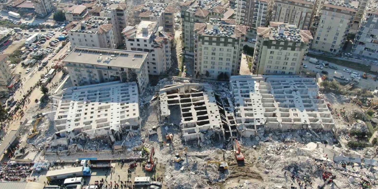 Depremde yıkılan Rönesans Rezidans'ın müteahhidi Coşkun, Sırbistan'da ölü bulundu