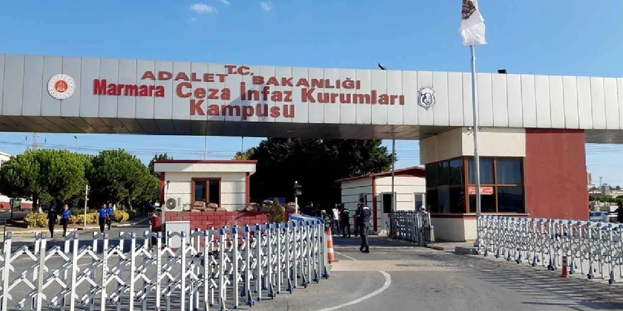 Tutuklu CHP'li başkanlardan bayram mesajı: Kalbimiz sizinle, umudumuz dimdik ayakta