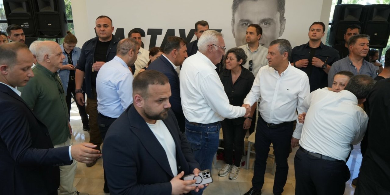 Manisa'da Ferdi Zeyrek için taziye kabulü 3 gün boyunca devam edecek