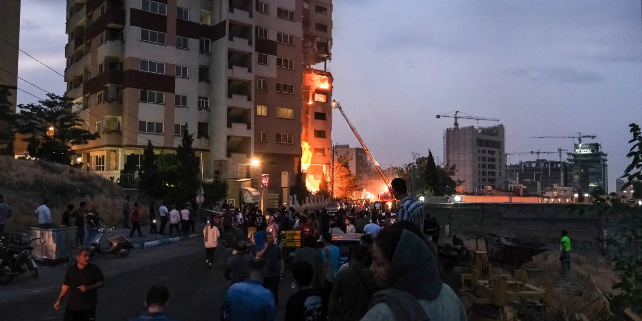 İsrail ordusu: İran'da düzinelerce hedef vuruldu, ilk aşama tamamlandı