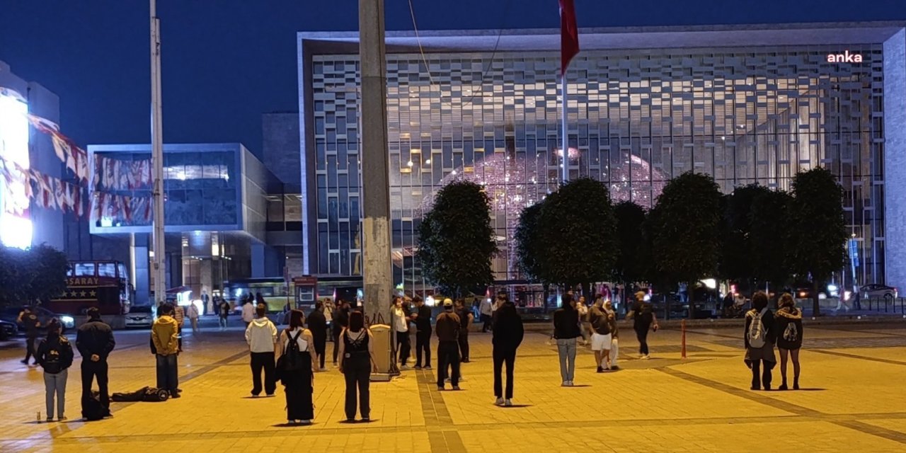 'Durma eylemi'nde gözaltına alınan 19 kişi hakkında dava açıldı