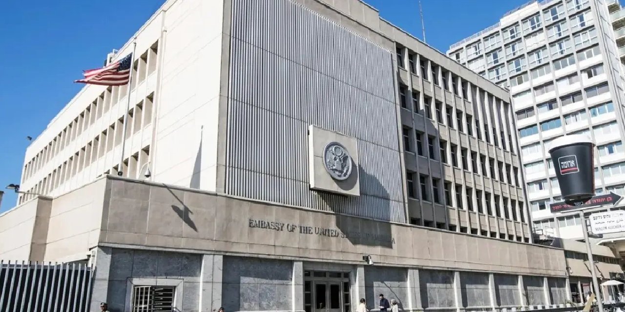 İran füzeleri ABD Büyükelçiliği'nde hasara neden oldu