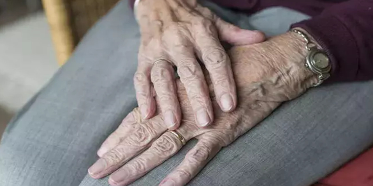 Almanya'da yaşlılar arasında esrar kullanımı neden artıyor?